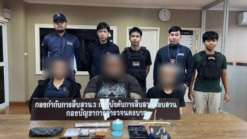 สืบนครบาล บุกรวบคาห้องพัก! แก๊งค้ายา 4 ราย ย่านบางคอแหลม ยึดยาบ้า–ไอซ์ พร้อมอุปกรณ์ครบชุด