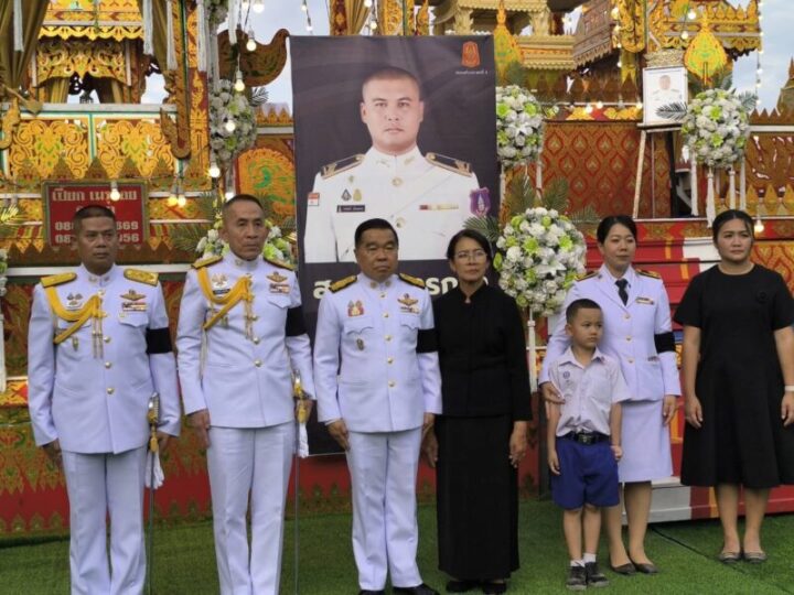 นครนายก – พระราชทานเพลิงศพ จ.ส.อ.พรศักดิ์ เอี่ยมสอาด (จ่าใหญ่ ) ทหารกล้าสละชีพปกป้องอธิปไตยไทยคนที่ 20