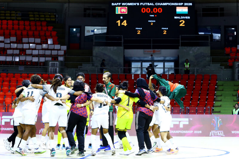 บังคลาเทศ ฟอร์มโหด! ถล่ม 14-1 ผงาดแชมป์ฟุตซอลหญิง SAFF 2026 ที่กรุงเทพฯ — “โค้ชเอก” พาภูฏานคว้าที่ 3 “บิ๊กป๋อม” ร่วมมอบรางวัล กรุงเทพมหานคร, 25 มกราคม 2026 – ปิดฉากลงอย่างยิ่งใหญ่สำหรับการแข่งขัน SAFF Women’s Futsal Championship 2026 ณ อินดอร์ สเตเดียม หัวหมาก