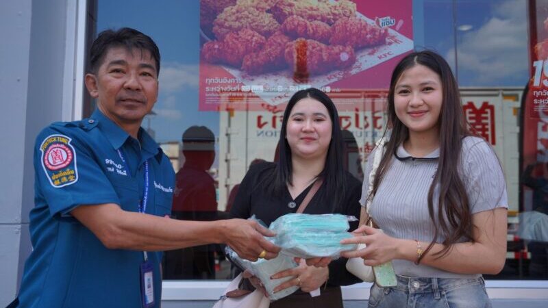 มูลนิธิป่อเต็กตึ๊ง ห่วงใยสุขภาพประชาชนในส่วนภูมิภาค ลงพื้นที่ 3 จังหวัดภาคอีสาน แจกจ่ายหน้ากากอนามัยแก่ประชาชน ฝ่าวิกฤตมหันตภัยจมฝุ่นพิษ [PM2.5เกินมาตรฐาน]