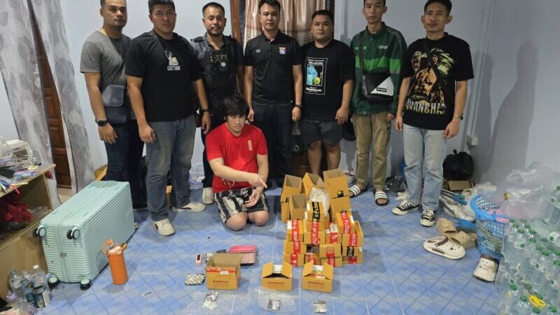 สืบบางละมุง ทลายเครือข่ายส่งไอซ์ทางพัสดุ รวบหนุ่มวัย 36 อ้างหาเงินเลี้ยงลูกแรกเกิด