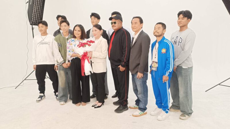 ทัพนักแสดงร่วมเปิดตัว “เดอะโค้ช รถขนฝัน” ภาพยนตร์แห่งมิตรภาพทีมฟุตบอลรถหกล้อ สู่ผลงานสร้างแรงบันดาลใจแห่งปี!!