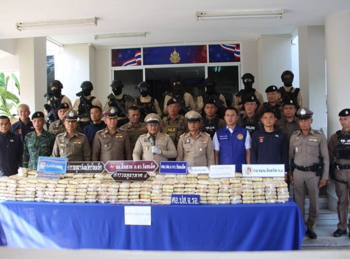 ร้อยเอ็ด แถลงผลกวาดล้างใหญ่! ยึดยาบ้าเกือบ 2 ล้านเม็ด