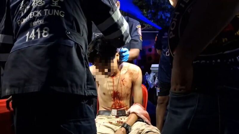 แค่ผลักหน้ารถ ทำอีกกลุ่มวัยรุ่นเจ้าของรถไม่พอใจ กลับไปยกพวกมาฟันหนุ่ม วัย 18 คู่กรณีบาดเจ็บ