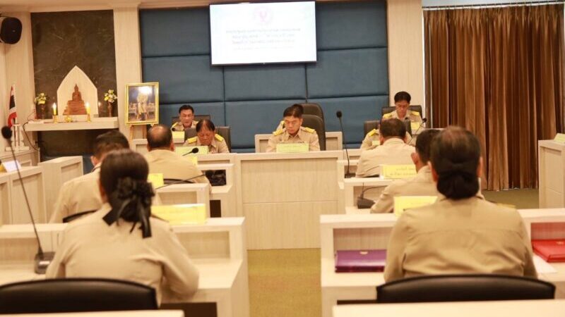 นายกองค์การบริหารส่วนตำบลหนองหงษ์เข้าแถลงนโยบายต่อสภาก่อนเข้าทำงาน