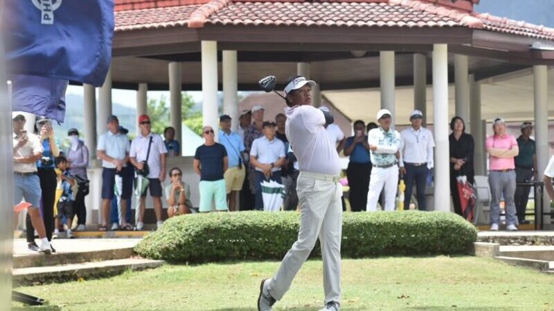 “อุดร” นำลบ 10 ลุ้นแชมป์กอล์ฟบุญชู เรืองกิจ เดอะ ลีเจ้นด์ ที่สนามภูเก็ตฯ