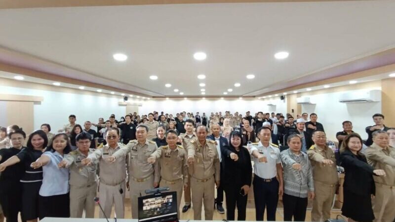 สู้วิกฤตโรคเรื้อรัง! ผู้ว่าฯ ประจวบฯ เปิดโครงการใหญ่ สร้างชุมชนสุขภาพดี 8 อำเภอ