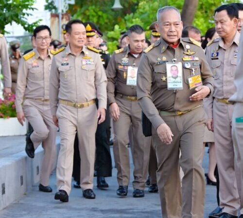 ราชเลขานุการในพระองค์พระบาทสมเด็จพระเจ้าอยู่หัว และนายกรัฐมนตรี ลงพื้นที่ติดตามโครงการพัฒนาคูคลองในเกาะรัตนโกสินทร์ และคลองแสนแสบ ณ คลองผดุงกรุงเกษม คลองมหานาค และคลองโอ่งอ่าง