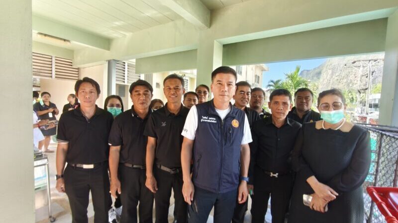 พังงา-ผู้ว่าฯ พังงาลงพื้นที่ตรวจเหตุเพลิงไหม้ รพ.พังงา ชื่นชมทีมดับเพลิงควบคุมสถานการณ์ใน 30 นาที เร่งจัดการผู้ป่วยไตเทียมรองรับการรักษาต่อเนื่อง