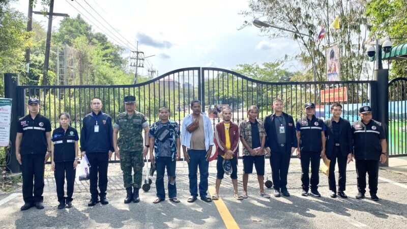 ตราด ตรวจคนเข้าเมืองจ.ตราด – ร่วมกับหน่วยงานในพื้นที่บูรณาการร่วมกันผลักดันแรงงานกัมพูชา 4 ราย กลับประเทศตามกฎหมาย ผ่านด่านถาวรบ้านหาดเล็ก จ.ตราด