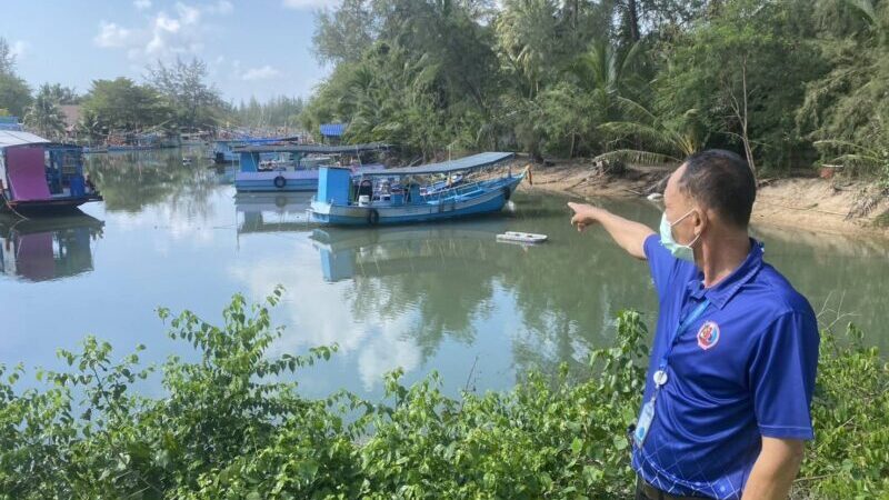 วิกฤตน้ำมันลามชายฝั่ง! บางสะพานน้อยอ่วมหนัก เรือจอดนับสิบ-ปลาขาดตลาด ท่องเที่ยวสะดุด