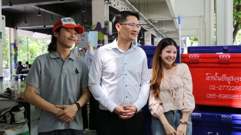 “เต้ 007” บุก ม.หอการค้า พบปะนักศึกษา ซัดรัฐบาลปมปัญหาน้ำมัน จี้นายกฯ รมว.พาณิชย์ เร่งแก้ปัญหา