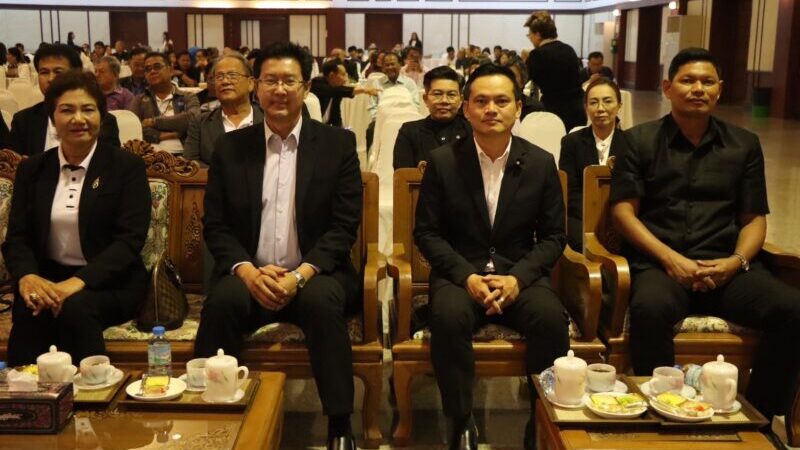 สกสค. จับมือ สหกรณ์ออมทรัพย์ครูกำแพงเพชร ลงนาม MOU แก้ไขปัญหาหนี้สินและเสริมสร้างสวัสดิภาพครู