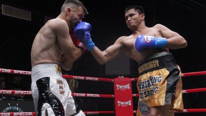“สมชาย” โหดไร้ปราณี! ยำ “มอร์แกน” คิ้วแตกยก 3 ซิวเข็มขัดแชมป์ WBA ไปครอง