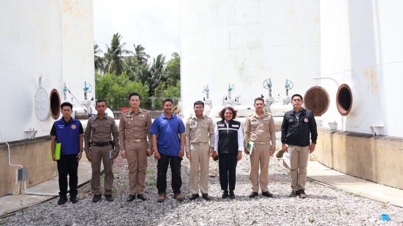 ชุมพรลุยตรวจคลังน้ำมัน 2 แห่ง “ดับเบิลเช็ก” ไม่พบกักตุน ย้ำปริมาณเพียงพอรองรับความต้องการ