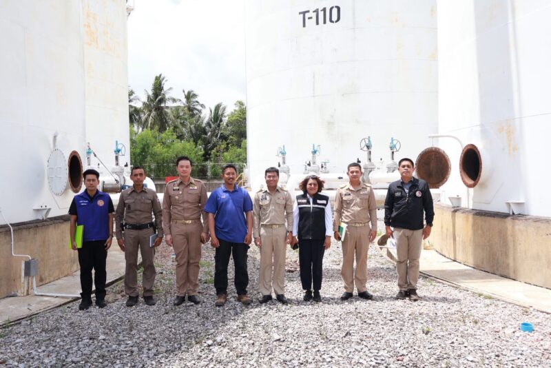 ชุมพรลุยตรวจคลังน้ำมัน 2 แห่ง “ดับเบิลเช็ก” ไม่พบกักตุน ย้ำปริมาณเพียงพอรองรับความต้องการ