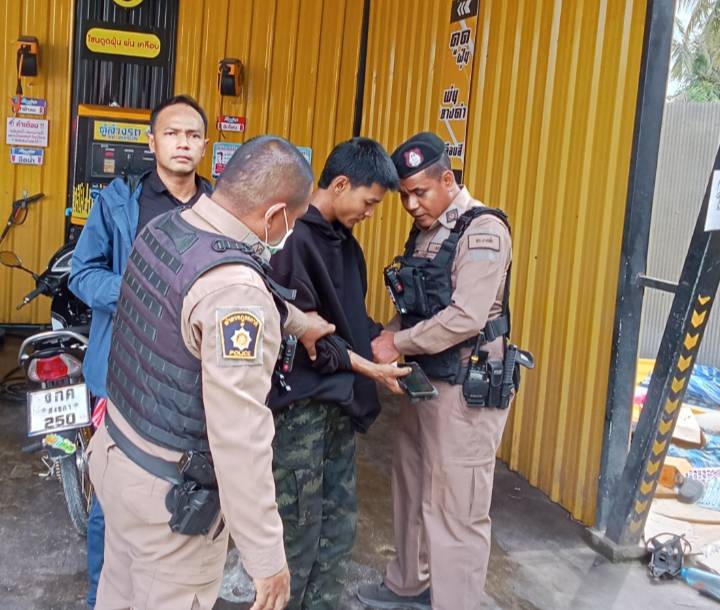 ผู้ใหญ่บ้านนำทีมตะครุบโจรกระจอก ย่ามใจย้อนงัดตู้ร้านล้างรถหยอดเหรียญซ้ำตู้เดิม พบเครื่องมือคาหนังคาเขา อ้างหาเงินเลี้ยงลูก