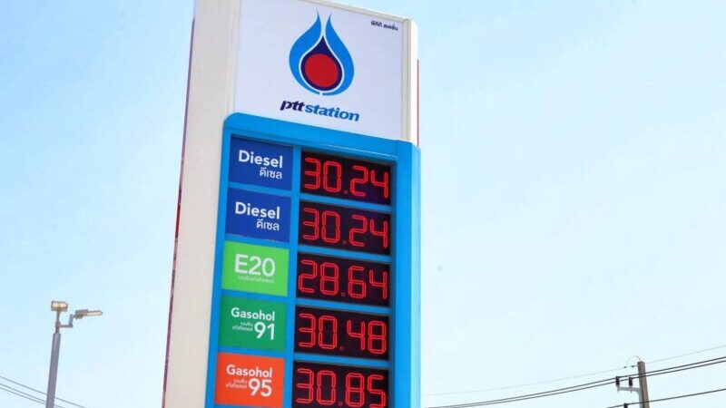 ผู้ว่าฯ ลุยตรวจปั๊มกลางกระแสตะวันออกกลางเดือด! ย้ำ “น้ำมันพอ ไม่ต้องกักตุน” ฟันหนักฉวยโอกาสขึ้นราคา โทษคุก 7 ปี