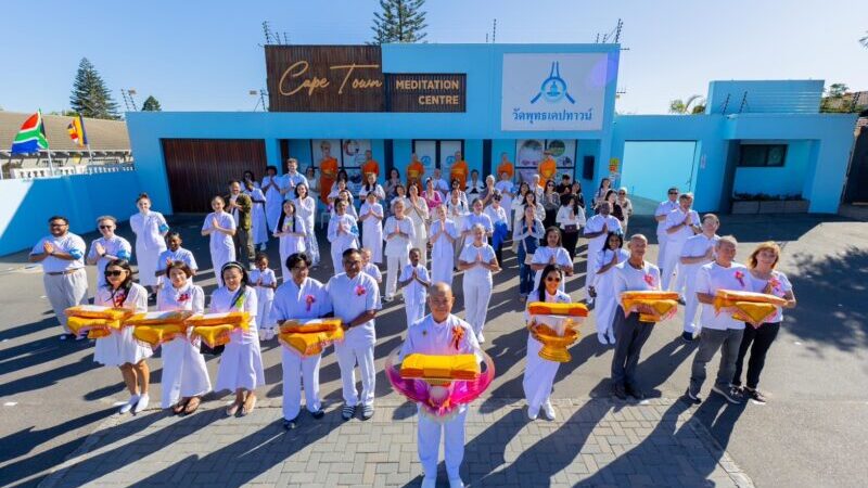 ปทุมธานี – ศรัทธาหลากเชื้อชาติร่วมสมโภชหลวงปู่สดผู้ค้นพบวิชชาธรรมกาย องค์แรกในแอฟริกา