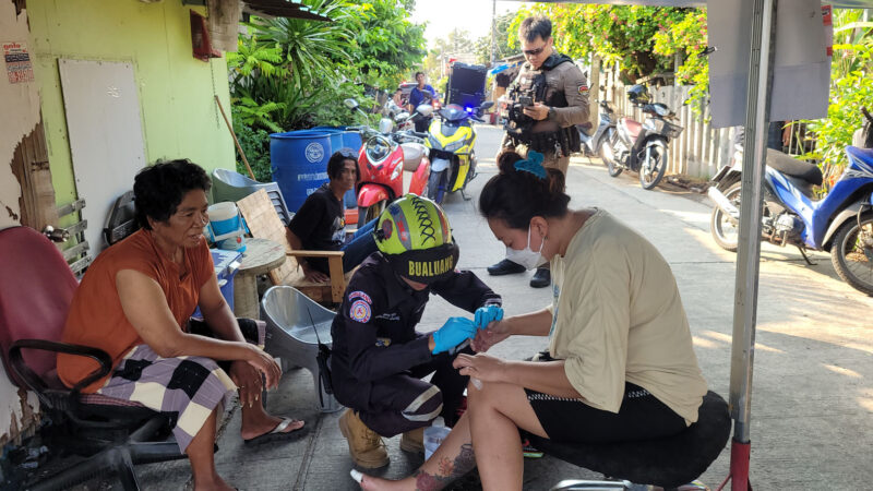 คลั่งขวานฟันไม่ยั้ง! ปมตู้เย็นพัง อาเดือดใช้ขวานฟันหลานสะใภ้เจ็บ เพื่อนบ้านแฉพฤติกรรมดมกาว