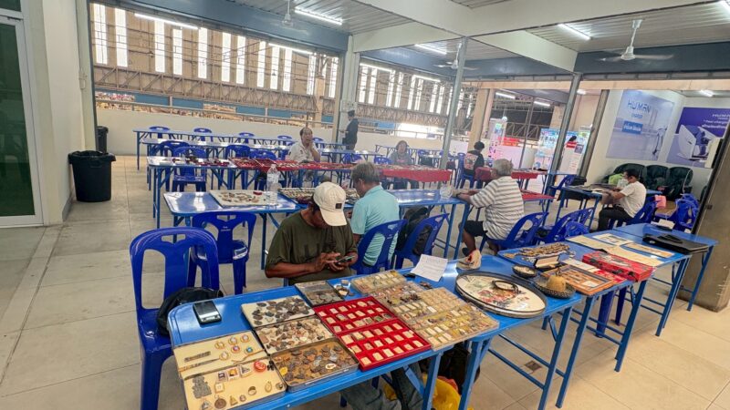 ปทุมธานี – ตลาดสี่มุมเมืองเปิดโซนพระเครื่องคุณภาพเติมสีสันชุมชนแห่งศรัทธา จุดนัดพบแห่งใหม่ของคนรักพระเครื่องและไลฟ์สไตล์สายมู