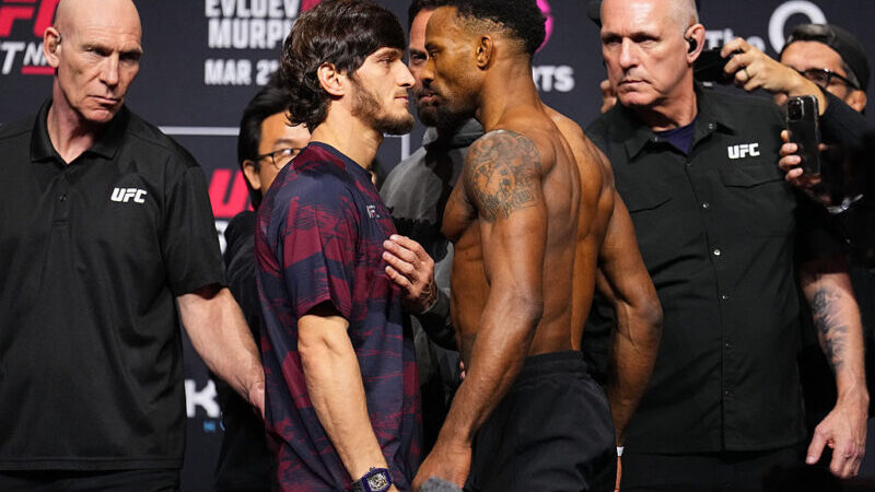 ใครจะเสียสถิติไร้พ่าย อีฟโลเยฟ ควง เมอร์ฟีย์ ผ่านตาชั่ง พร้อมตะบันหน้าศึก UFC ลอนดอน คืนวันเสาร์นี้