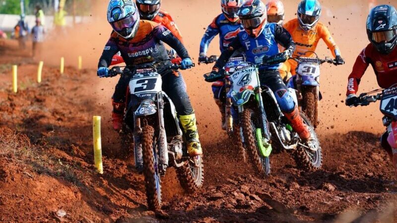 Gibbs Kirk William จากออกส เตรเลียแซงอย่างเซียนคว้าแชมป์แข่งรถจักรยานยนต์​ FMSCT Thailand Motocross เก็บคะแนนชิงแชมป์ประเทศไทย สนามที่ 5