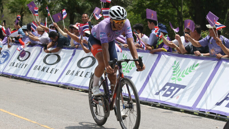 “อาทิตย์” ยังแจ๋วคว้าเบสต์อาเซียนสเตจที่ 3 ได้สวมเสื้อม่วงต่อศึกทัวร์ ออฟ ไทยแลนด์