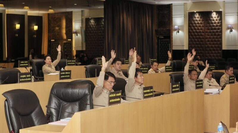 สภาเมืองพัทยา ไฟเขียว 20 ล้าน ปิดจ๊อบสนามกีฬา ตั้งเป้าเสร็จ 21 ธ.ค.69 เปลี่ยนใช้เงินสะสมแทนโอนงบ