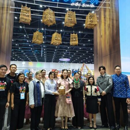 ททท. ภูมิภาคภาคใต้ สะกดใจคนกรุงในงาน “เทศกาลเที่ยวเมืองไทย 2569” ชูแคมเปญ “สุขทันทีที่เที่ยวใต้” ยกแลนด์มาร์กถ้ำโต๊ะหลวง-ภูเก็ต พร้อมเสิร์ฟเมนูเด็ด 38 ร้านดัง