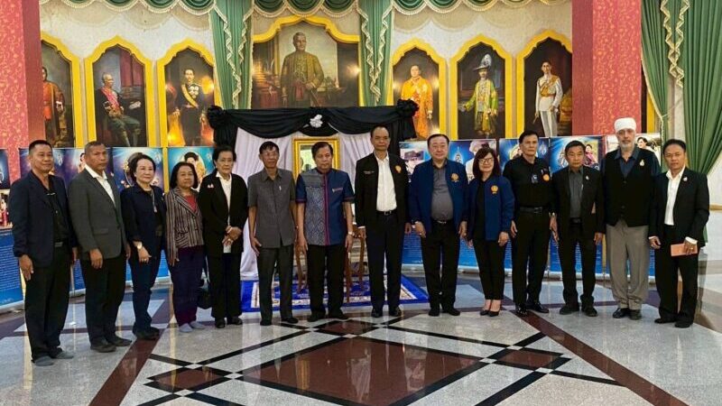 กมธ.วิสามัญการพิทักษ์และเทิดทูนสถาบันฯ วุฒิสภาลงพื้นที่นครพนม เตรียมผนึกกำลังทุกภาคส่วนดัน “หอเฉลิมพระเกียรติพระราชวงศ์จักรี” สู่การเป็นอุทยานเชิงประวัติศาสตร์ระดับสากล พร้อมชูจุดเด่นพื้นที่ยุทธศาสตร์ที่เชื่อมโยงสองบุคคลสำคัญของโลก