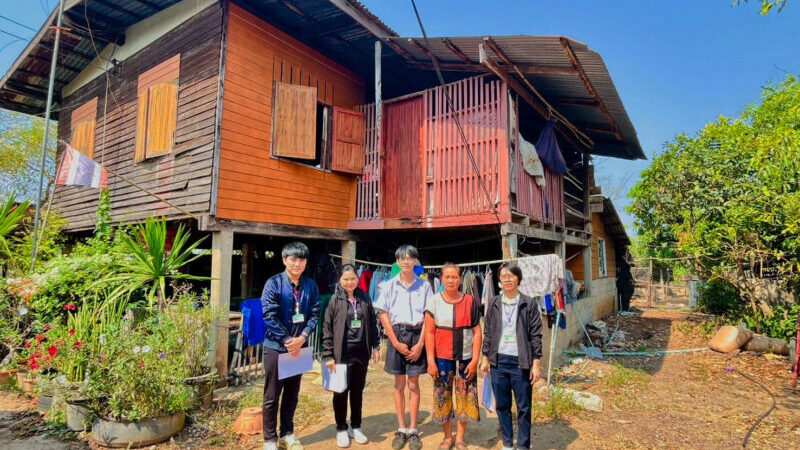 พิษณุโลก อบจ.พิษณุโลก ลงพื้นที่ตรวจสอบข้อเท็จจริงผู้ขอรับทุนการศึกษาสำหรับนักศึกษาและทุนช่วยเหลือนักเรียนผู้ยากจนหรือผู้ด้อยโอกาส ประจำปีงบประมาณ 2569 ปีการศึกษา 2569
