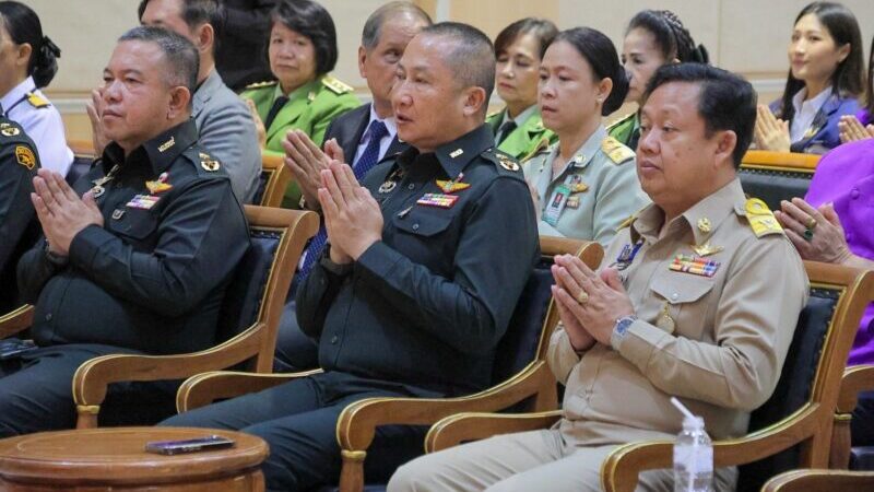 พิษณุโลก วันที่ 2 เมษายน 2569 ที่สโมสรบันเทิงทัพ ค่ายสมเด็จพระนเรศวรมหาราช จังหวัดพิษณุโลก พลโท วรเทพ บุญญะ แม่ทัพภาคที่ 3 เป็นประธานเนื่องใน “วันสายใจไทย”