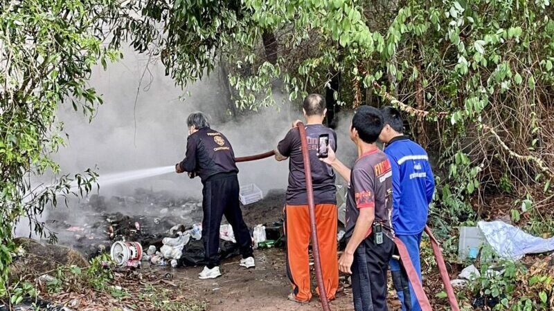 เกิดเหตุเพลิงไหม้ในบ่อขยะที่แอบมาลักลอบเปิดในที่รับตาคน ริมคลองภักดีรำไพใกล้หมู่บ้านมณีจันท์
