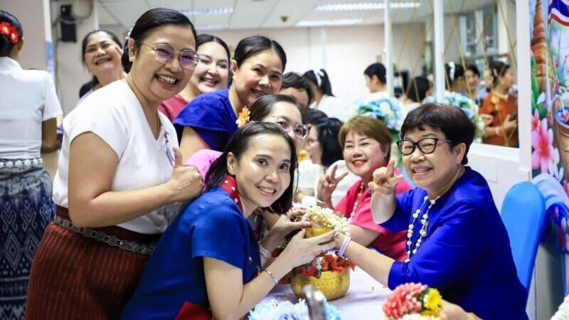 สืบสานประเพณีไทย ฝ่ายการพยาบาล รพ.สมเด็จพระนางเจ้าสิริกิติ์ฯ จัดพิธีรดน้ำขอพร เสริมสิริมงคลรับปีใหม่ไทย 2569