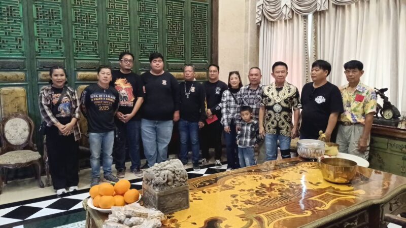 มุกดาหาร กลุ่มมุกดาหาร ไรเดอร์ รดน้ำขอพรเนื่องในวันสงกรานต์