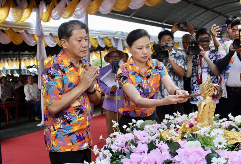 เริ่มแล้วสงกรานต์จันทบุรีกวนข้าวทิพย์สืบสานประเพณี ก่อนเล่นน้ำสงกรานต์กลางคืน เทศบาลเมืองจัด 2 คืน