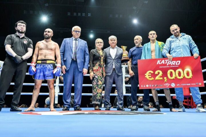 ชัยณรงค์-สิริทรัพย์ คว้าแชมป์ แคทโปร โปรเฟสชันนอล คิกบ็อกซิ่ง