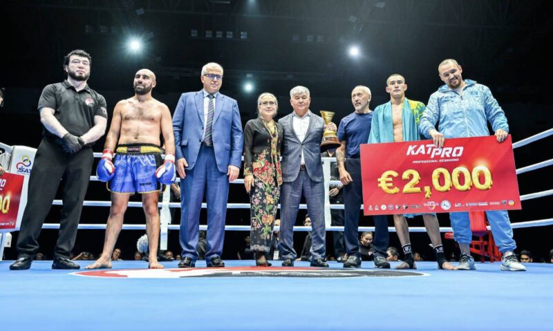 ชัยณรงค์-สิริทรัพย์ คว้าแชมป์ แคทโปร โปรเฟสชันนอล คิกบ็อกซิ่ง