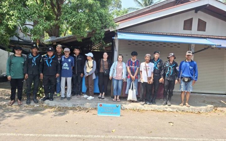 หน่วย บก.ควบคุมที่ 1 ร.3 กกล.สุรศักดิ์มนตรี โดยร้อย.ฉก.ทพ.2107.ฉก. ทพ 21 ชป.คทร การบังคับใช้กฎหมาย ต่อผู้กระทำผิด พ.ร.บ.คนเข้าเมืองตาม แนวชายแดนริมฝั่งแม่น้ำ ณ บริเวณวัดท่าดอนตาล