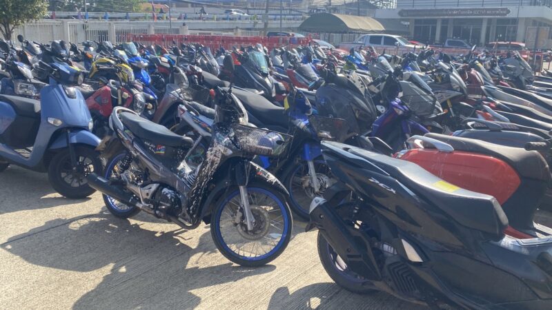 สภ.หาดใหญ่กวาดล้างรถซิ่งสงกรานต์ ยึดกว่า 150 คัน จ่ายค่าปรับตามกฎหมาย -คืนสภาพเดิม