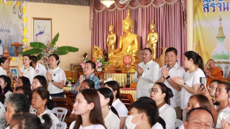 จ.จันทบุรี สืบสานประเพณีสงกรานต์ จัดงานประกวดก่อเจดีย์ทราย เสริมสิริมงคลและสร้างความสามัคคี