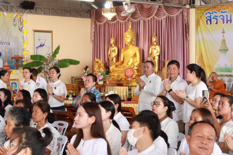 จ.จันทบุรี สืบสานประเพณีสงกรานต์ จัดงานประกวดก่อเจดีย์ทราย เสริมสิริมงคลและสร้างความสามัคคี