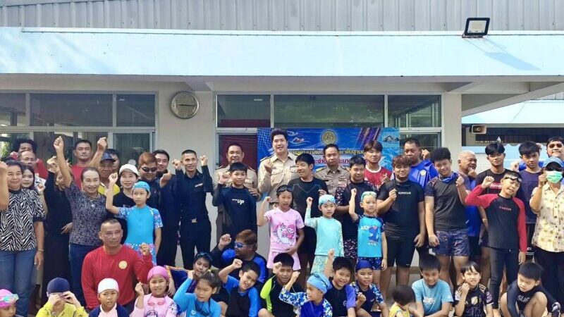 อบจ.พิษณุโลก จัดโครงการพัฒนาส่งเสริมทักษะพื้นฐานด้านกีฬาว่ายน้ำ รุ่นที่ 7 