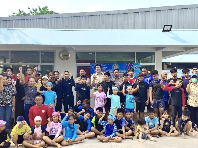 อบจ.พิษณุโลก จัดโครงการพัฒนาส่งเสริมทักษะพื้นฐานด้านกีฬาว่ายน้ำ รุ่นที่ 7 