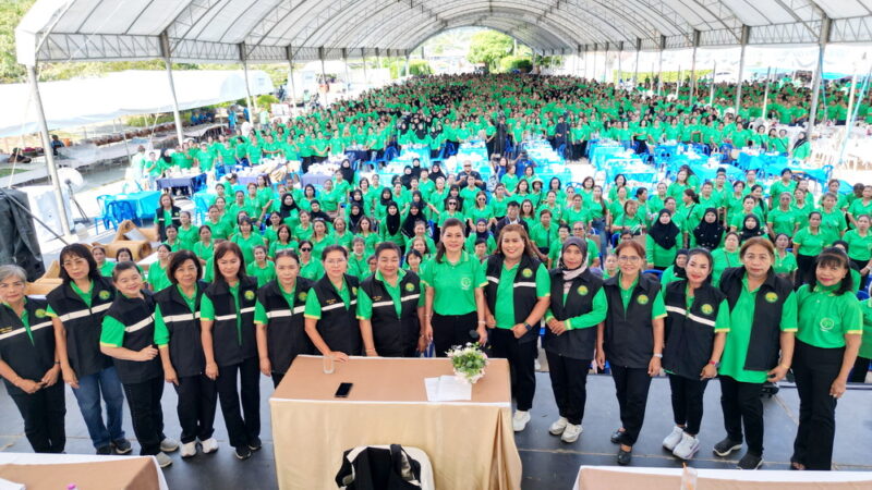 พังงา-จัดใหญ่ กลุ่มสตรีกว่า3,000คน เข้าร่วมโครงการส่งเสริมศักยภาพสตรี-แม่บ้าน สมาคมแม่บ้าน อบจ.พังงา มุ่งพัฒนาอาชีพ สร้างรายได้ และความเข้มแข็งชุมชน