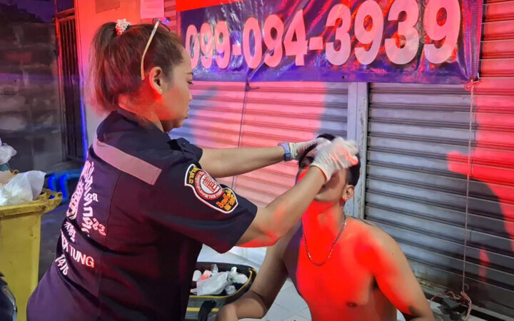 ชาวบ้านอดใจไม่ได้ 6 พม่ารุมกระทืบคนไทย ปรี่เข้าตบหน้าสั่นเสียงดังฟังชัด หลังจากที่ไปเคาะห้องเมียชาวบ้าน 