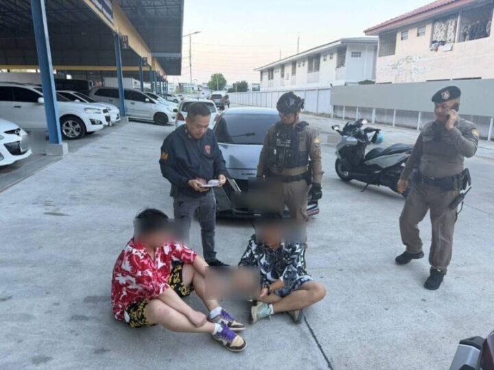 สองหนุ่มจีนเหิม ควงปืนปล้นร้านทองโคราช สืบ ตม.4 , แท็กทีม ภูธรภาค3 นครบาล รวบทันควัน