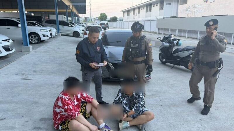 สองหนุ่มจีนเหิม ควงปืนปล้นร้านทองโคราช สืบ ตม.4 , แท็กทีม ภูธรภาค3 นครบาล รวบทันควัน