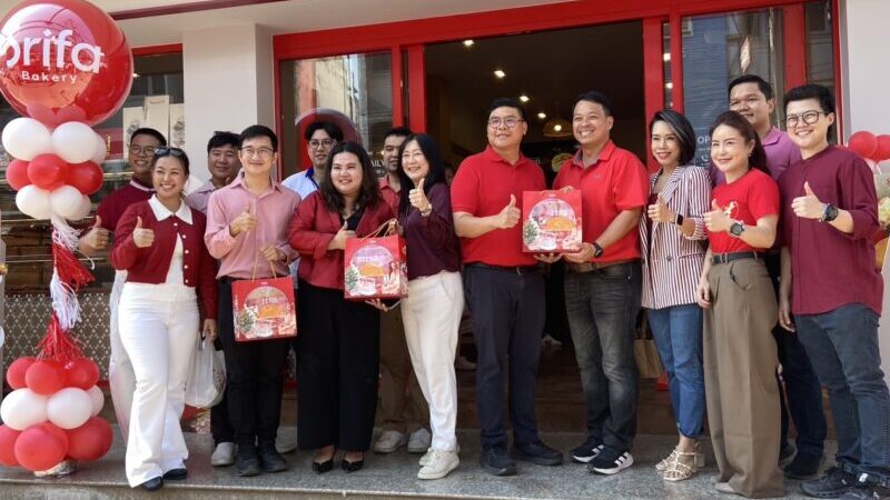 “ศรีฟ้า เบเกอรี่” ปักหมุดกำแพงเพชร ยกระดับเบเกอรี่พรีเมียม เสิร์ฟความอร่อยกว่า 40 ปี ดึงเมนูซิกเนเจอร์เอาใจนักชิม”